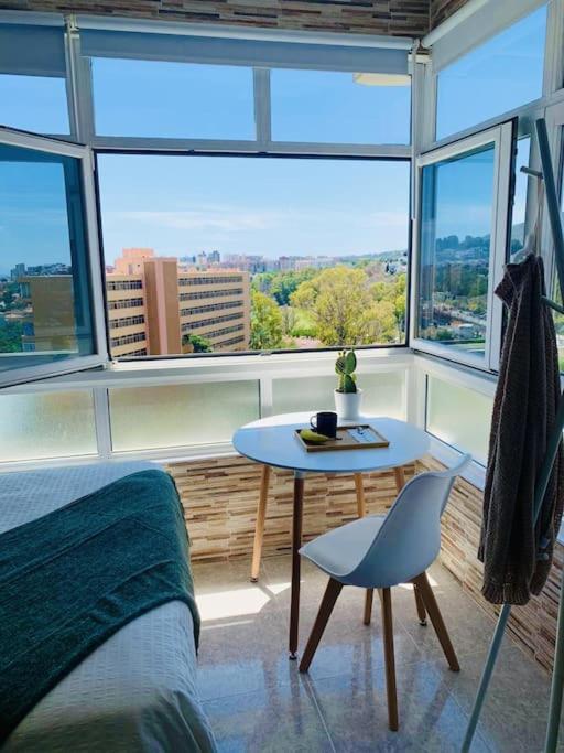Alterhome Luminoso Estudio Con Piscina Y Maravillosas Vistas Torremolinos Extérieur photo