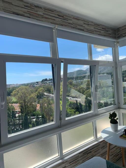 Alterhome Luminoso Estudio Con Piscina Y Maravillosas Vistas Torremolinos Extérieur photo